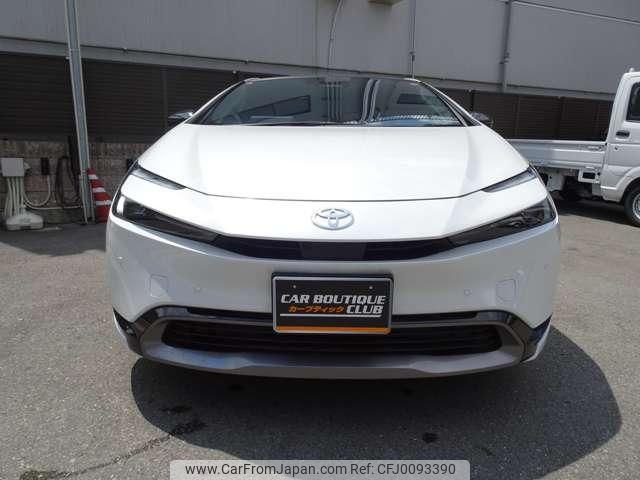 toyota prius 2023 quick_quick_6AA-MXWH60_MXWH60-4049189 image 2