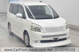 toyota voxy undefined -TOYOTA--Voxy ZRR70W-0272645---TOYOTA--Voxy ZRR70W-0272645-