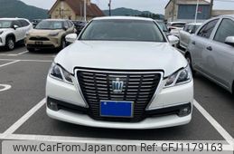 toyota crown 2013 -TOYOTA--Crown DAA-AWS210--AWS210-6011410---TOYOTA--Crown DAA-AWS210--AWS210-6011410-