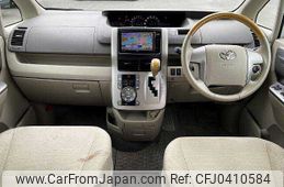 toyota noah 2009 504928-925702