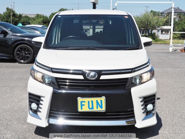 toyota voxy 2016 -TOYOTA--Voxy DBA-ZRR80W--ZRR80-0194853---TOYOTA--Voxy DBA-ZRR80W--ZRR80-0194853- image 2