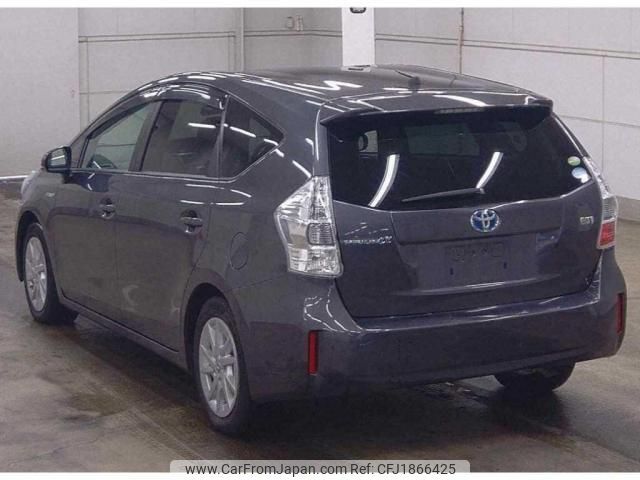 toyota prius-α 2011 CFJ1866425 image 2