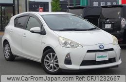 toyota aqua 2012 -TOYOTA--AQUA DAA-NHP10--NHP10-2100011---TOYOTA--AQUA DAA-NHP10--NHP10-2100011-