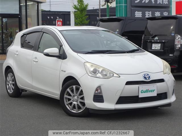 toyota aqua 2012 -TOYOTA--AQUA DAA-NHP10--NHP10-2100011---TOYOTA--AQUA DAA-NHP10--NHP10-2100011- image 1