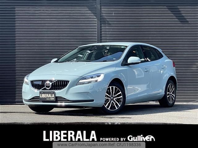 volvo v40 2018 -VOLVO--Volvo V40 DBA-MB4154T--YV1MV2820J2473862---VOLVO--Volvo V40 DBA-MB4154T--YV1MV2820J2473862- image 1