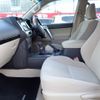 toyota land-cruiser-prado 2018 25411115 image 23