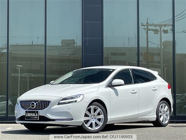 volvo v40 2017 -VOLVO--Volvo V40 DBA-MB4154T--YV1MV2920H2390001---VOLVO--Volvo V40 DBA-MB4154T--YV1MV2920H2390001- image 1
