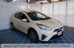 toyota aqua 2018 CFJ1504606