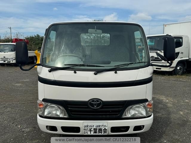 toyota dyna-truck 2011 GOO_NET_EXCHANGE_0902389A30250602W001 image 2
