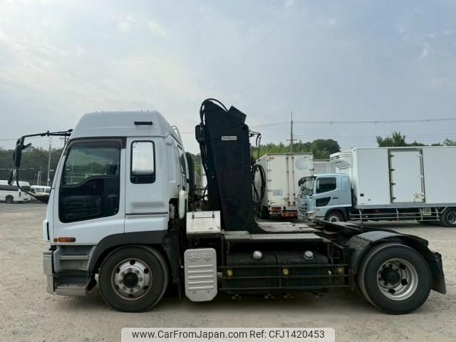 isuzu giga 2004 CFJ1420453 image 2