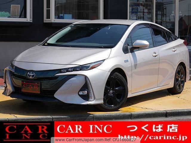 toyota prius-phv 2017 CFJ1660827 image 1