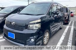 toyota voxy 2011 CFJ1676859