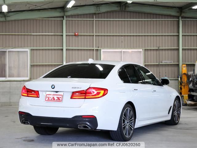 bmw 5-series 2017 quick_quick_JC20_WBAJC32000B076703 image 2