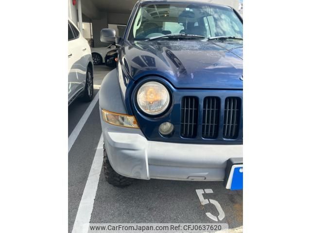 chrysler jeep-cherokee 2005 -CHRYSLER--Jeep Cherokee GH-KJ37--1J8GM48K85W531962---CHRYSLER--Jeep Cherokee GH-KJ37--1J8GM48K85W531962- image 2