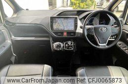 toyota voxy 2016 504928-923055