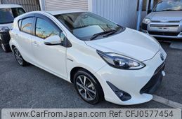 toyota aqua 2018 quick_quick_DAA-NHP10_6714523