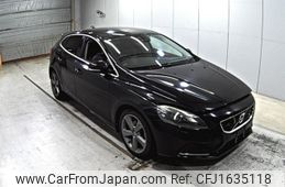 volvo v40 2013 CFJ1635118