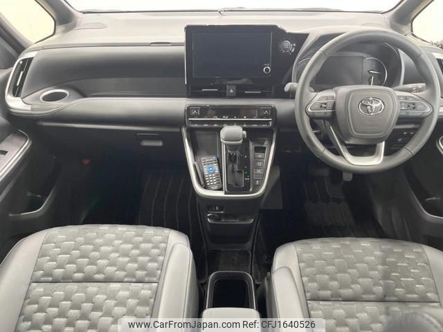 toyota voxy 2024 CFJ1640526 image 2