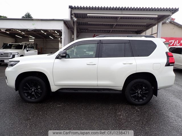 toyota land-cruiser-prado 2023 25432705 image 2