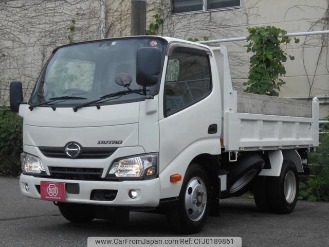 hino dutro 2018 GOO_NET_EXCHANGE_0707822A30240909W005 image 2