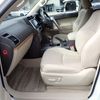 toyota land-cruiser-prado 2020 24433008 image 18