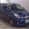 toyota isis 2014 CFJ1705323 image 1