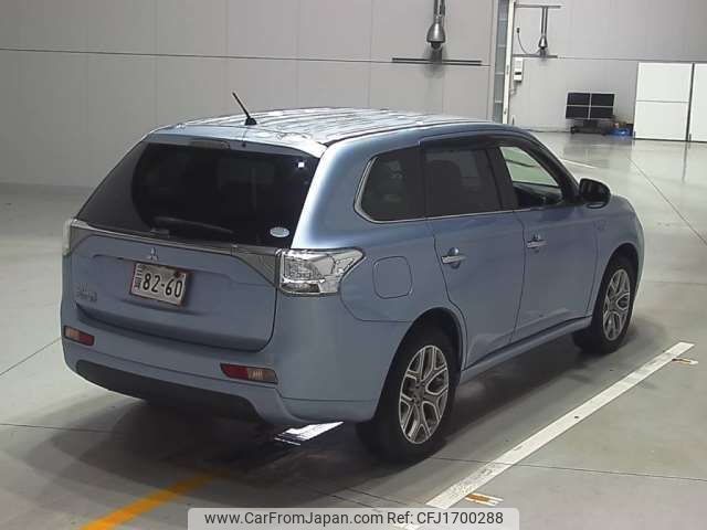 mitsubishi outlander-phev 2014 CFJ1700288 image 2