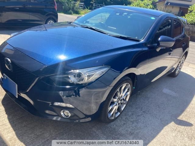 mazda axela 2015 CFJ1674040 image 1
