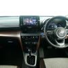 toyota yaris-cross 2021 CFJ1745549 image 3