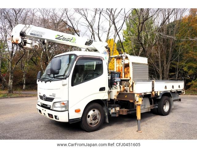 hino dutro 2016 GOO_NET_EXCHANGE_0403477A30241115W001 image 1