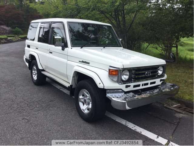 2001 Toyota Land Cruiser 70 KG-HZJ76K - Car Price $14,631