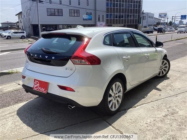 volvo v40 2015 -VOLVO--Volvo V40 DBA-4154T--YV1MV2920G2294393---VOLVO--Volvo V40 DBA-4154T--YV1MV2920G2294393- image 2