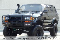 car_0c3332ed-4c74-48a5-8a93-