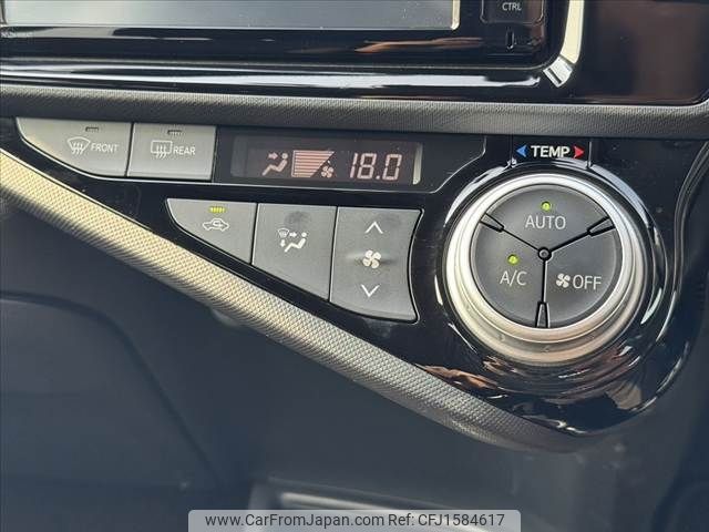 toyota aqua 2015 CFJ1584617 image 2