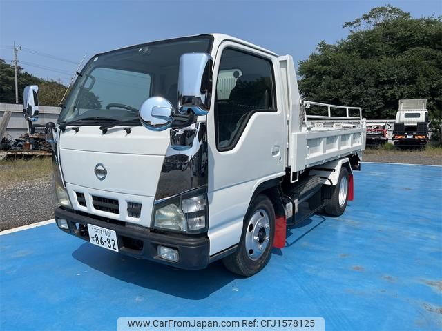 nissan atlas 2004 CFJ1578125 image 1