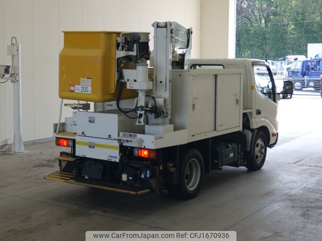 hino dutro 2017 CFJ1670936 image 2