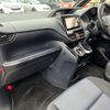 toyota voxy 2017 GOO_JP_700055065930250523002 image 41