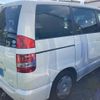 toyota noah 2004 CFJ1862504 image 4