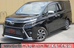 toyota voxy 2018 quick_quick_ZRR80W_ZRR80-0476341