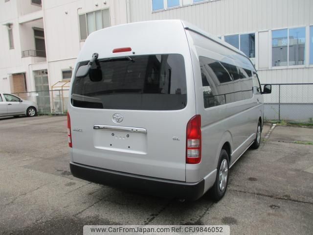 toyota hiace-commuter 2024 quick_quick_3DF-GDH223B_GDH223-2007301 image 2