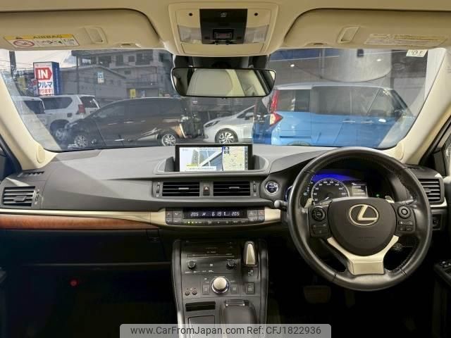 lexus ct 2017 CFJ1822936 image 2