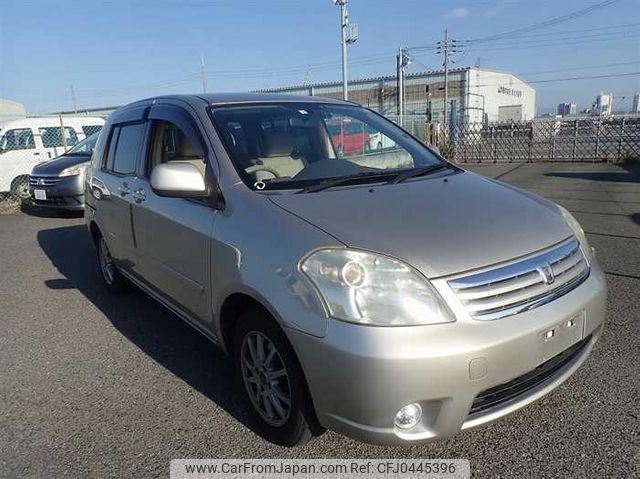 toyota raum 2004 22593 image 1