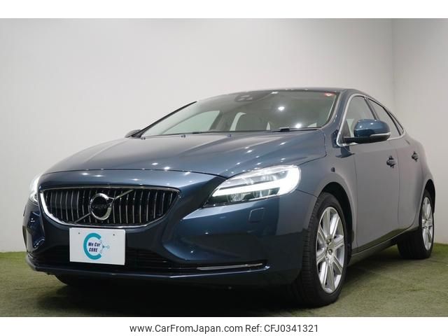 volvo v40 2017 -VOLVO 【杉並 310ﾅ58】--Volvo V40 MD4204T--J2465533---VOLVO 【杉並 310ﾅ58】--Volvo V40 MD4204T--J2465533- image 1