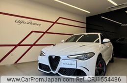alfa-romeo giulia 2018 CFJ1554486