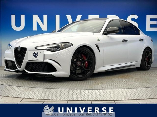 alfa-romeo giulia 2017 CFJ7579152 image 1