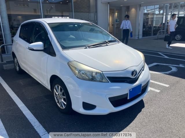 toyota vitz 2012 -TOYOTA--Vitz DBA-KSP130--KSP130-2039000---TOYOTA--Vitz DBA-KSP130--KSP130-2039000- image 2