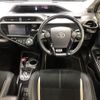 toyota aqua 2014 AF-NHP10-2391794 image 10