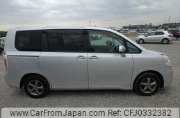 toyota noah 2009 NIKYO_SE22765