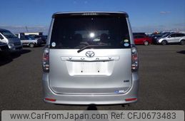 toyota voxy 2008 NIKYO_XH44818