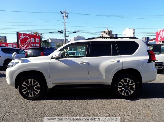 toyota land-cruiser-prado 2020 24231416 image 2